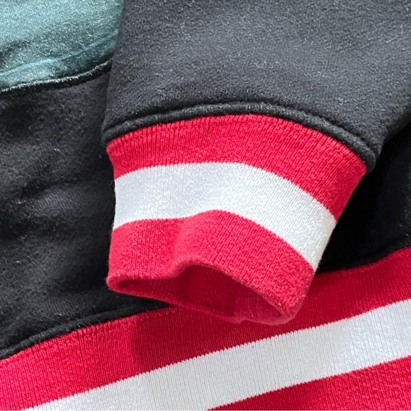 Disneyland Resort Disney World Mickey Christmas Holiday Sweatshirt M Black‎ Red - Picture 7 of 16